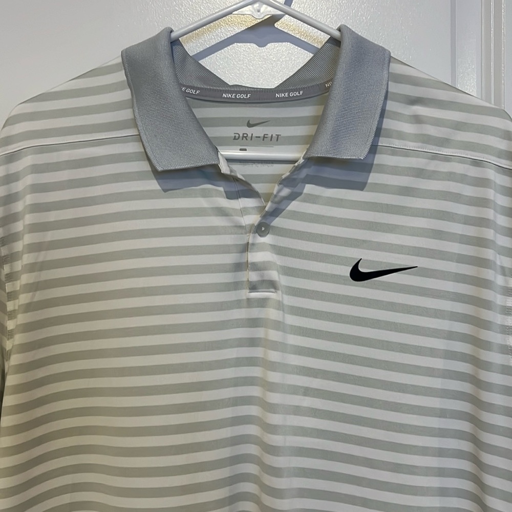 Nike dri-fit golf polo size XL like new